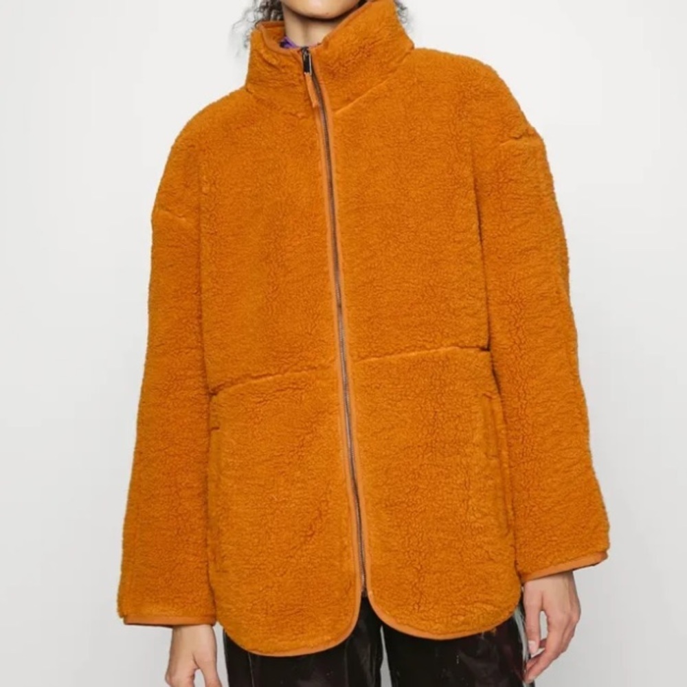 Delores Coat
Edited